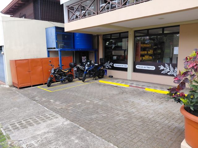 Plaza Rainbow, 3 locales comerciales disponibles — photo 20 of 21
