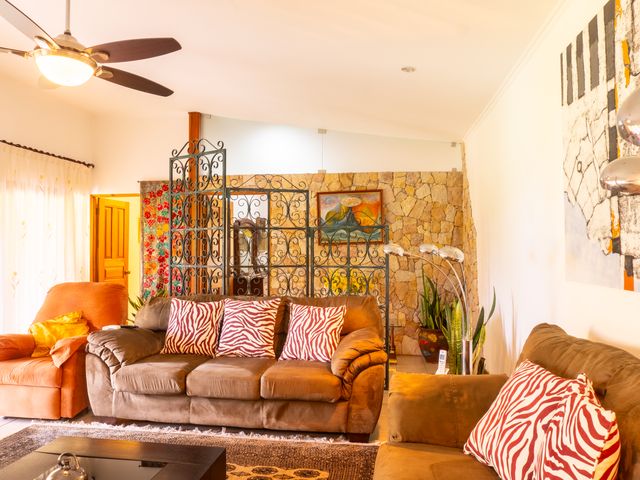 HERMOSA PROPIEDAD CON DOS CASAS — photo 15 of 21