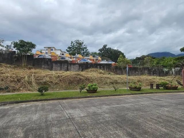 Terreno Comercial Condominio Rivergrand — photo 1 of 6