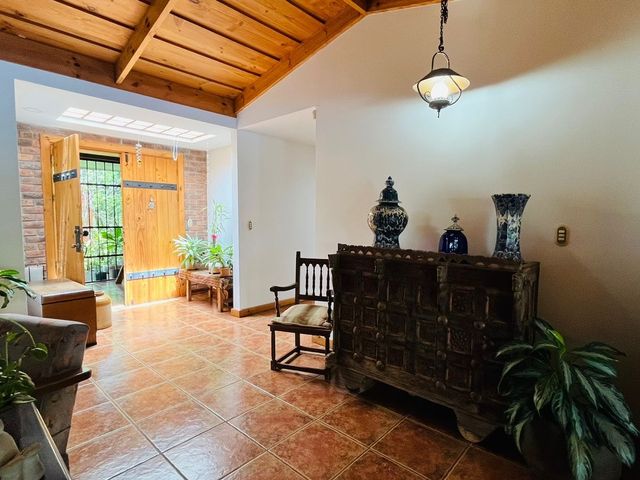 CASA EN VENTA, ESCAZÚ, GUACHIPELIN NORTE, CON PISCINA, CON VISTA — photo 11 of 12