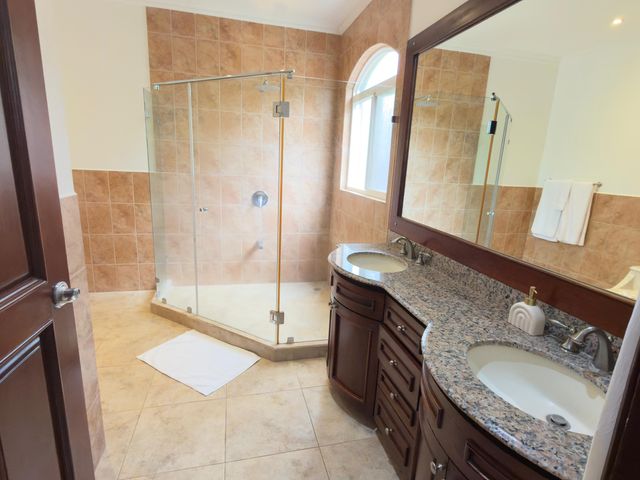 Condominios La Reserve B#1 — photo 5 of 11