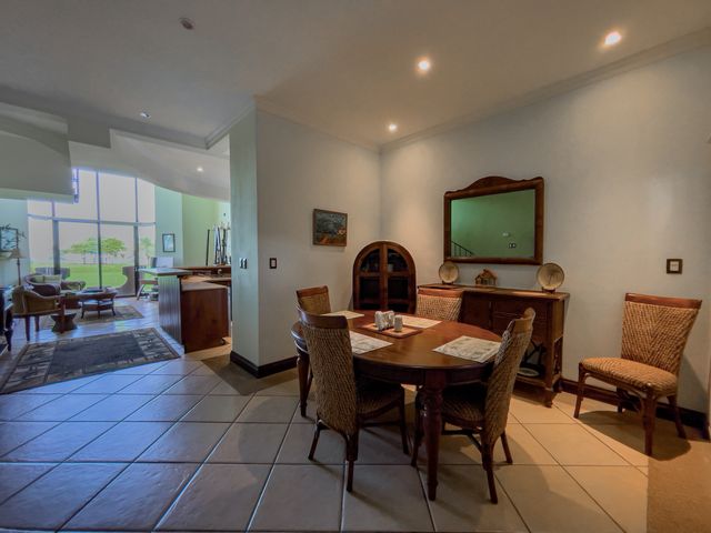 Villa Vista Bonita — photo 10 of 18