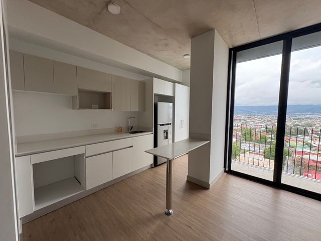 Apartamento en SECRT Escalante — photo 3 of 5