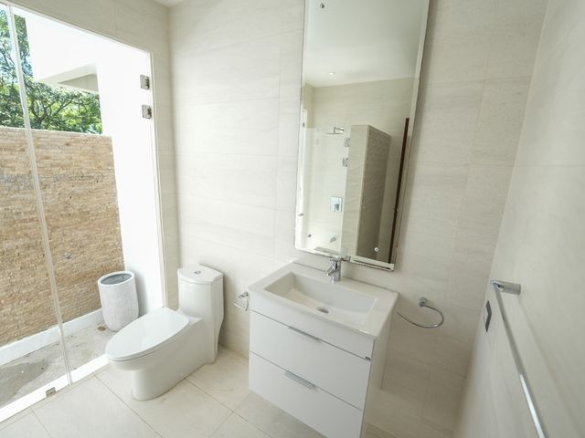 Venta y Alquiler de Residencia de Lujo en Condominio Montaña del Sol — photo 14 of 21