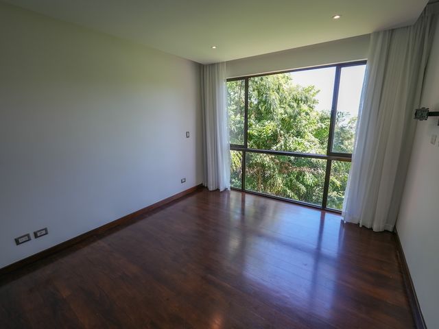 Venta y Alquiler de Residencia de Lujo en Condominio Montaña del Sol — photo 5 of 21