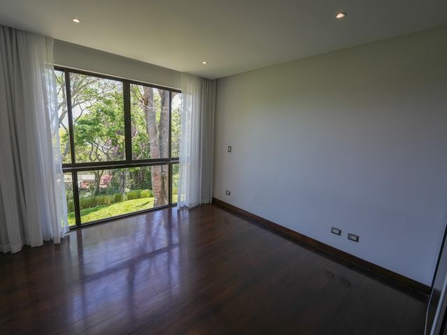 Venta y Alquiler de Residencia de Lujo en Condominio Montaña del Sol — photo 6 of 21