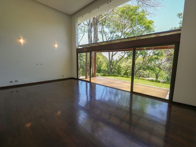 Venta y Alquiler de Residencia de Lujo en Condominio Montaña del Sol — photo 15 of 21