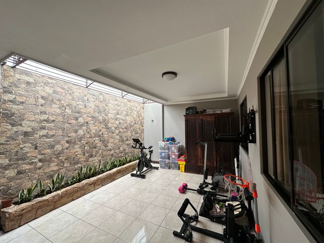 Venta de Casa en Condominio en Sabanilla Montes de Oca — photo 10 of 17