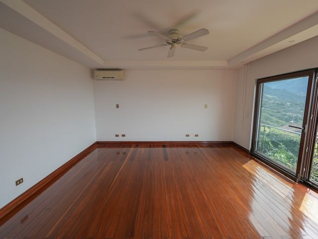Alquiler de Apartamento de Lujo en Primera Planta en Villa Real Santa Ana — photo 14 of 16