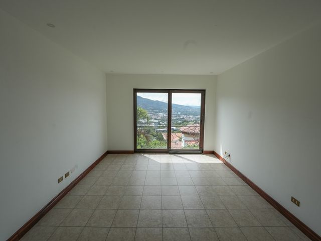 Alquiler de Apartamento de Lujo en Primera Planta en Villa Real Santa Ana — photo 10 of 16