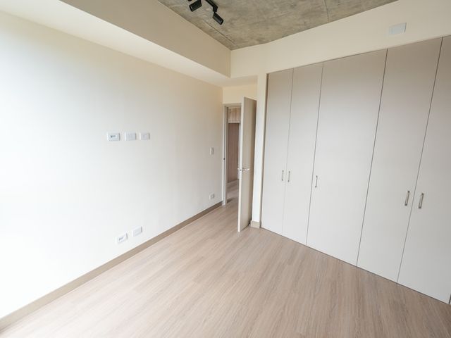 Jane Nunciatura | Torre Boutique | Línea Blanca | 1 Habitación — photo 2 of 20
