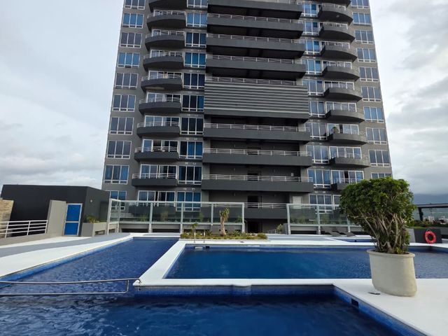 Torres de Paseo Colón | Piso 18 | Vista Panorámica | 2 Habitaciones — photo 7 of 16
