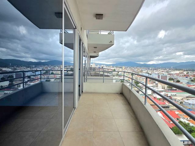 Torres de Paseo Colón | Piso 18 | Vista Panorámica | 2 Habitaciones — photo 14 of 16