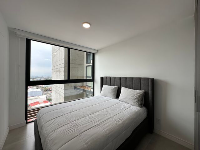 Sky Garden Nunciatura | Vista Oeste | Amueblado | Piso 12 | 2 Habitaciones — photo 2 of 18