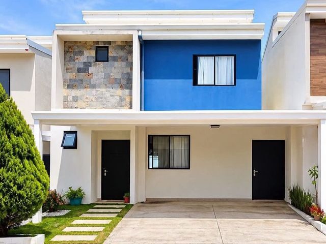 Casa en condominio Vista de las Flores — photo 1 of 6