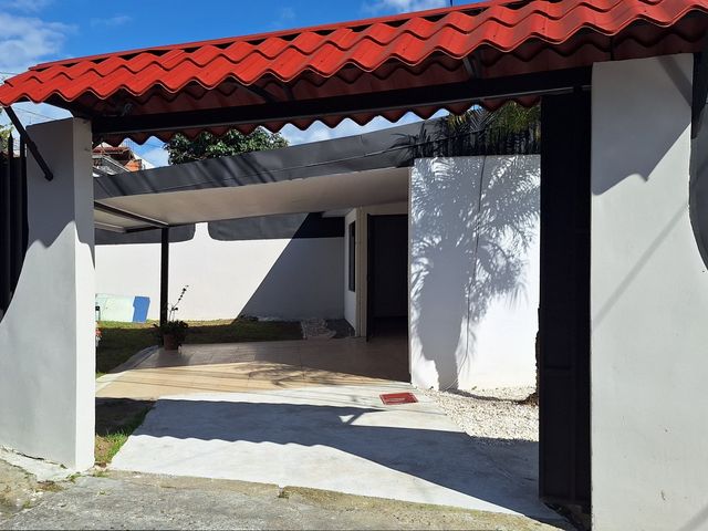 VENTA Casa de un piso con 2 habitaciones — photo 17 of 26