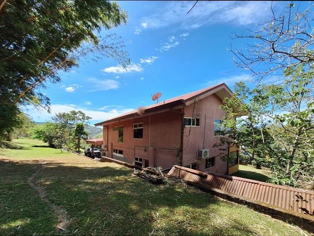 Casa de montaña para remodelar en Ciudad Colón — photo 17 of 21