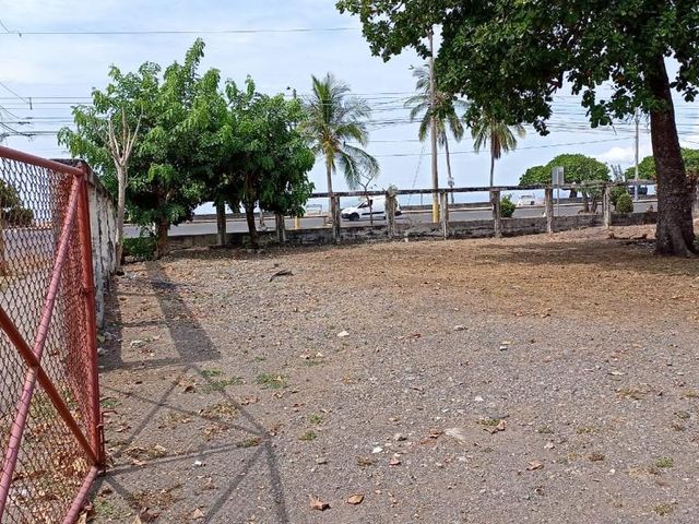 ULTIMO PRECIO Lote frente al mar, Paseo de los Turistas, Puntarenas — photo 13 of 20