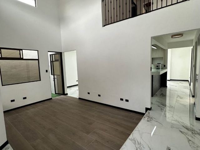 Alajuela Centro Baviera — photo 1 of 26