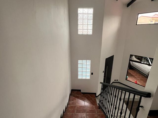 Alajuela Centro Baviera — photo 13 of 26