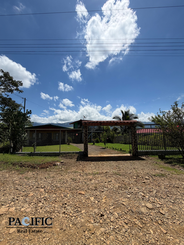 Casa de campo en Cajón Pérez Zeledón, Escuela El Quemado de Cajon, San José Province, Pérez Zeledón, Costa Rica — foto 1 de 5