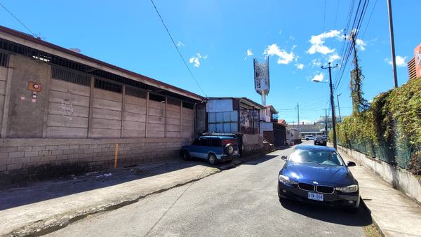¡OPORTUNIDAD DE INVERSIÓN! SE VENDE Bodega Comercial de 286.25m2 en Curridabat., San José Province, Curridabat, Costa Rica — photo 4 of 5