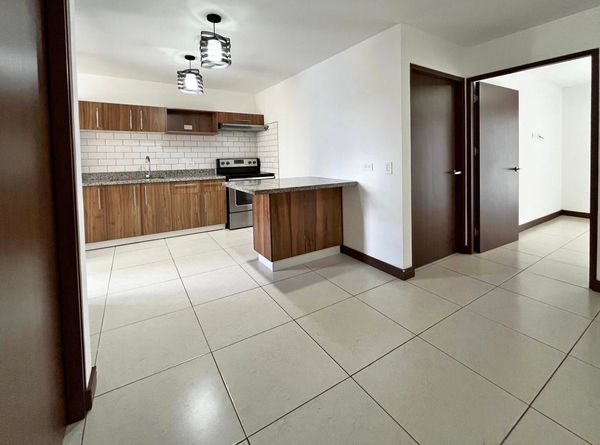 Venta Apartamento San Sebastián | 2 cuartos y 1 parqueo, Calle Condominio Almendares 3, San José Province, San José, Sagrada Familia, Costa Rica — photo 1 of 5