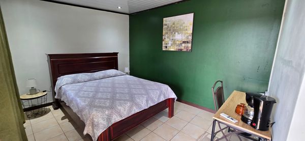 🏡📍SE VENDE CASA EN EL CENTRO DE PÉREZ ZELEDÓN📍🏡, San Isidro de El General, San José Province, Costa Rica — photo 2 of 5