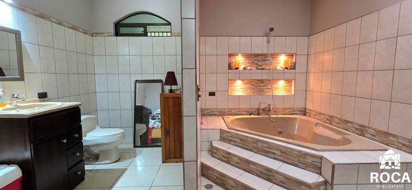 Linda casa en venta en Repunta de Pérez Zeledón, San José Province, Pérez Zeledón, Costa Rica — foto 2 de 5