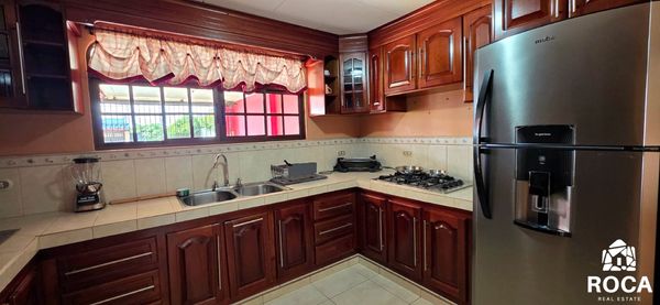 Linda casa en Pérez Zeledón, Daniel Flores, San José Province, Pérez Zeledón, Costa Rica — foto 2 de 5