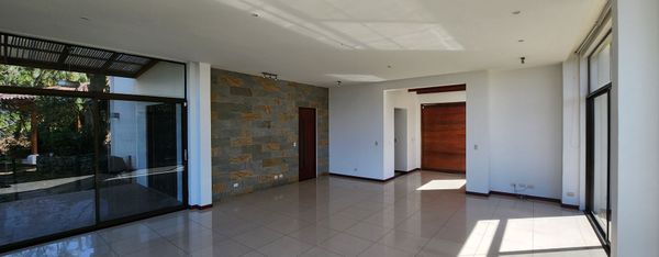 Espectacular Casa Independiente con Vistas Panorámicas en Brasil de Mora, Ciudad Colón, San José, Costa Rica — foto 2 de 5