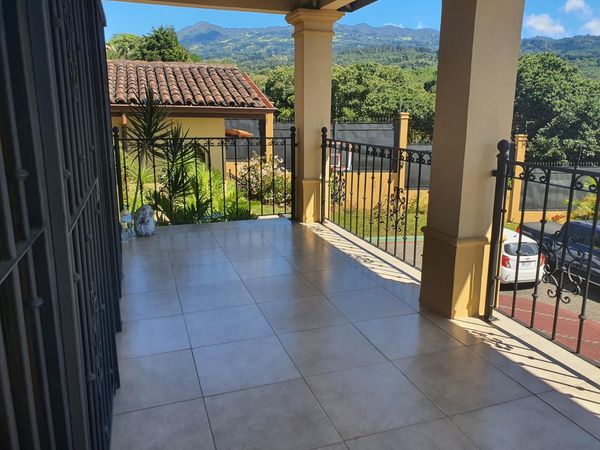 Mansion en Santa Barbara Heredia 4 Dormitorios 550 m2, Heredia Province, Santa Bárbara, Costa Rica — foto 2 de 5