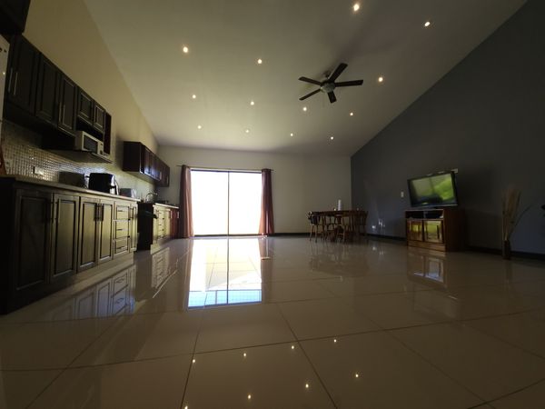 Residencia de Lujo en Ciudad Cariari | 862 m² de Terreno, Smart Home y Ubicación Estratégica, Heredia Province, Belén, Cariari, Costa Rica — photo 1 of 5