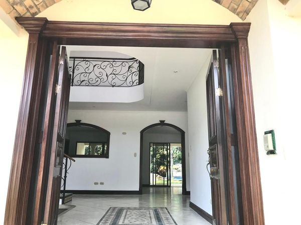 Lujosa Residencia con Piscina en Valle del Sol – El Estilo de Vida que Usted Merece en Lindora, San José Province, Pozos, Valle del Sol, Costa Rica — photo 2 of 5