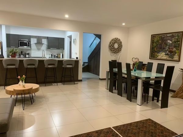 Moderna Casa en Condominio de Lujo – San Rafael de Escazú (Bello Horizonte), San José Province, Escazu, Bello Horizonte, Costa Rica — foto 5 de 5