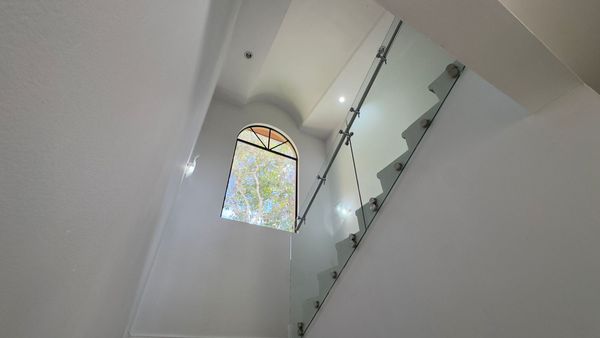 Residencia Colonial en Mora: 4 Hab / 3.5 Baños — 350 m² Const / 774 m² Lote, Valles de Mora, San José Province, Mora, Brasil de Mora, Costa Rica — foto 3 de 5
