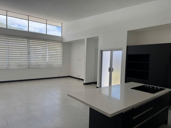 Rio Oro, Santa Ana - Casa Moderna de Una Planta - 215 m2, Piedades de Santa Ana, San José Province, Santa Ana, Costa Rica — photo 2 of 5