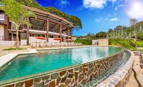 Casa Contemporánea en Condominio Montezuma | 3DOR / 2.5BA | 250 m², Alajuela Province, Grecia, Costa Rica — photo 2 of 5