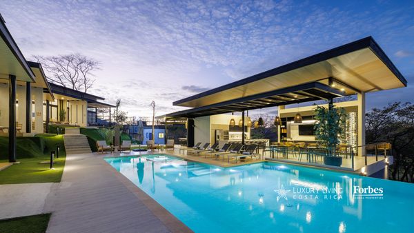 Luxury Villas Investment Property in Tamarindo, Costa Rica, Tamarindo Beach Costa Rica, Guanacaste Province, Tamarindo, Costa Rica — photo 3 of 5