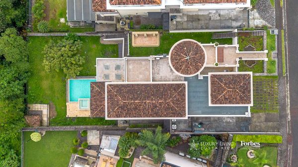 21350 - Luxury home, Cerro Real with private pool and four bedrooms, Cerro Real, San José Province, San Rafael de Escazú, Costa Rica — photo 4 of 5