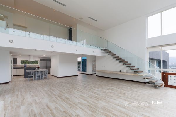 21351 - Spacious Penthouse with excellent location and panoramic views, Calle Los Laureles, San José Province, San Rafael de Escazú, Los Laureles, Costa Rica — photo 5 of 5