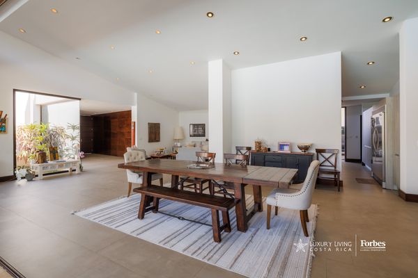21311 - Single-Level Luxury Home with 6 Bedrooms, Pool, and Large Garden, San José Province, Río Oro, Hacienda del Sol, Costa Rica — foto 4 de 5