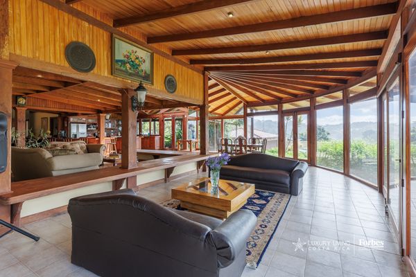 21368 - Spacious mountain home in Fraijanes with 5 bedrooms., Alajuela Province, Vara Blanca, Fraijanes, Costa Rica — photo 1 of 5