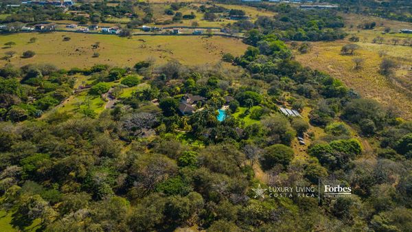 20440 - 46-Hectare Estate with Development Potential in La Garita, Alajuela Province, La Garita, Lagos de El Coyol, Costa Rica — photo 5 of 5
