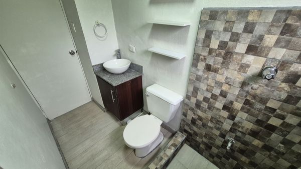 Apartamento en Venta Curridabat centro, Curridabat, San José, Costa Rica — foto 4 de 5