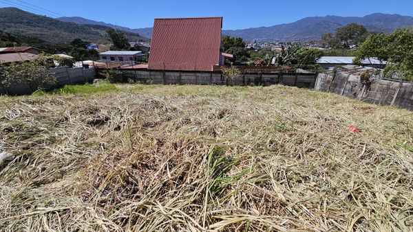Terreno residencial esquinero en venta, San José Province, San Antonio de Desamparados, Costa Rica — photo 1 of 5