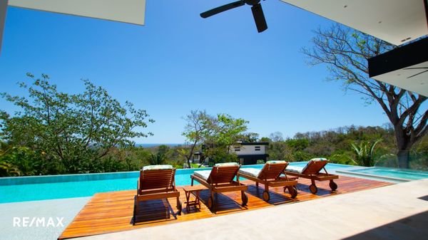 Stunning Modern Home in Black Beauty Community, Guanacaste Province, Ostional, Costa Rica — foto 5 de 5