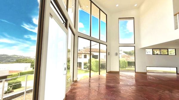 Luxury Duplex for Sale – Gated Community, Escazu-Santa Ana, Costa Rica, San José Province, Santa Ana, Costa Rica — foto 3 de 5