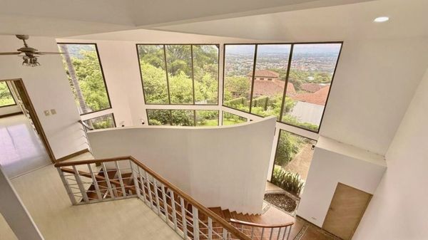Luxury Duplex for Sale – Gated Community, Escazu-Santa Ana, Costa Rica, San José Province, Santa Ana, Costa Rica — foto 2 de 5