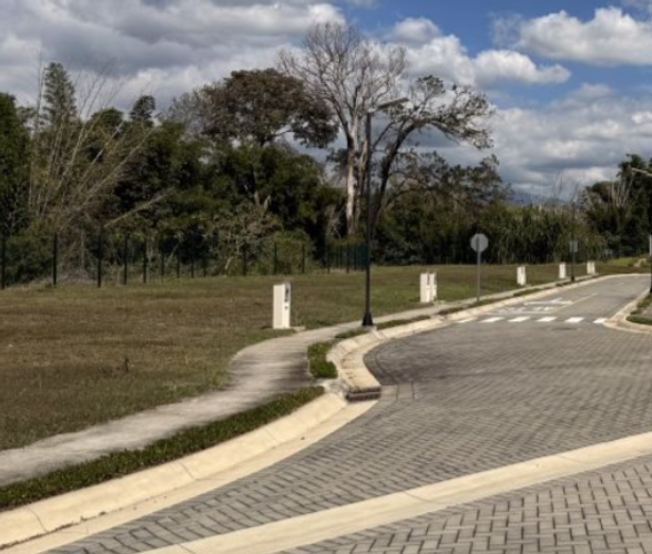 se vende terreno en condominio en Grecia - Alajuela, Grecia — photo 3 of 5